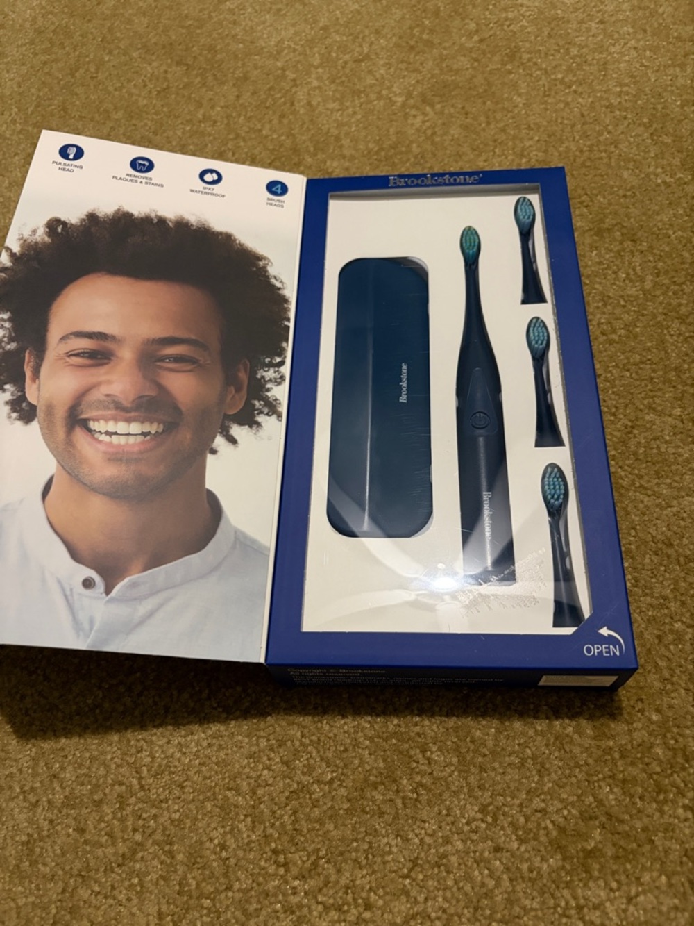 Brookstone Sonic Electric Toothbrush - Navy & Teal
New in box! - Picture 2 of 3